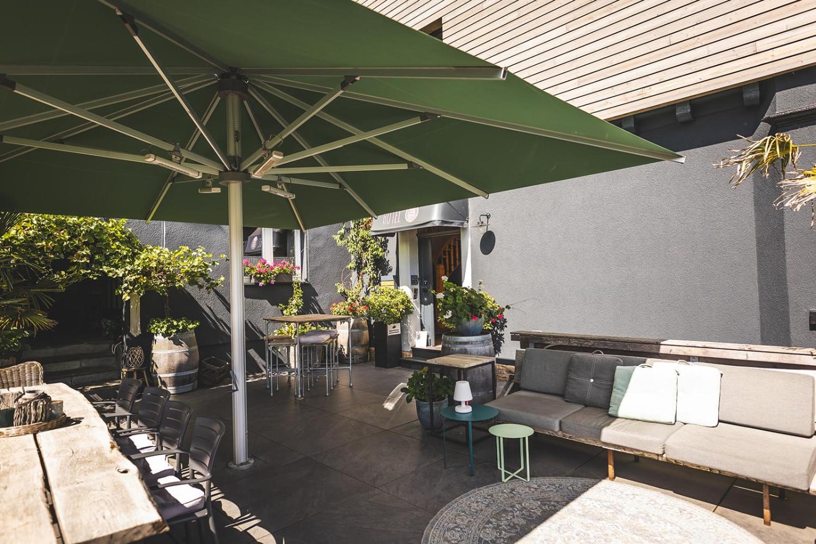 Boutique Hotel Landhauszeit Бад Мюнстерайфел Екстериор снимка