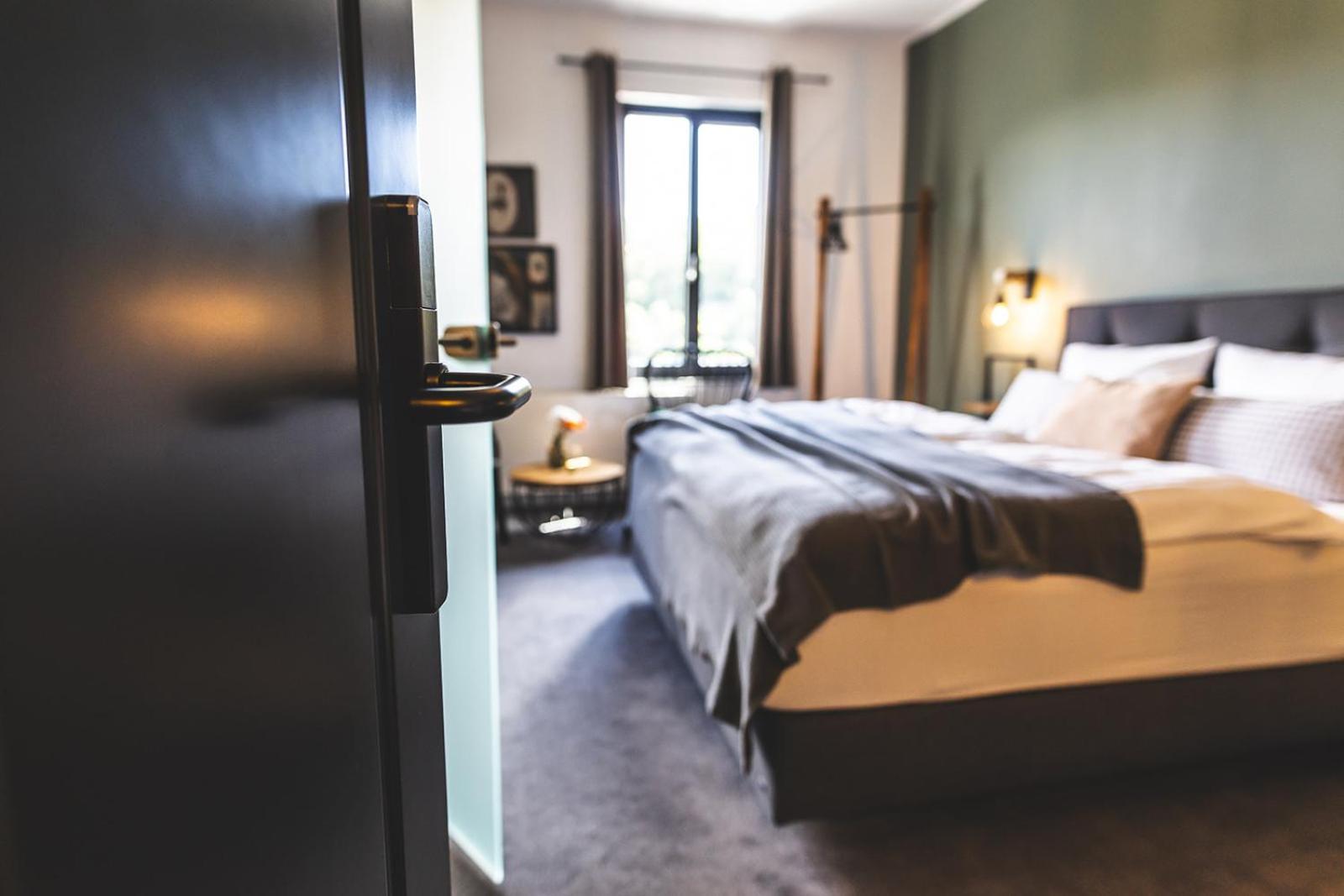Boutique Hotel Landhauszeit Бад Мюнстерайфел Екстериор снимка